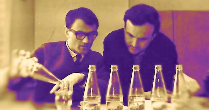 Zdeněk Svěrák, Jiří Šebánek: Vinárna U Pavouka. Ve znamení veselých Velikonoc