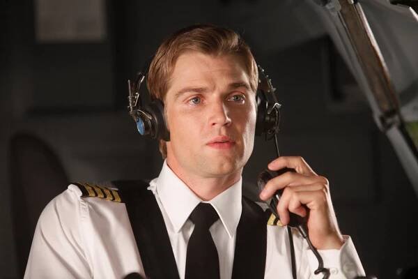 Pan Am - Cesta na východ - Z filmu - Mike Vogel