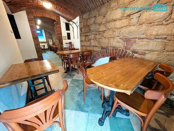 Pronájem, restaurace, 192 m2, Plzeň, ul. Lindauerova