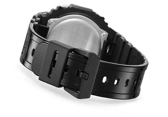 G-Shock Original Carbon Core Guard GA-2100RGB-1AER (619)