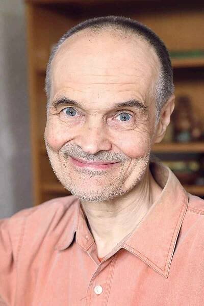 „Stres i negativní emoce může člověk zvládnout. Důležité je sebeovládání, které v důsledku vede ke vnitřní svobodě, zdraví, dobrým vztahům a dále zvyšuje mentální odolnost,“ říká psychiatr a publicista Karel Nešpor.