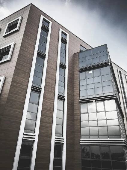 Základová fotografie na téma architektonické detaily, architektonický návrh, architektura, budova, centrum města, čisté