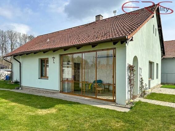 Domy Černá u Bohdanče - přehledný výběr nemovitostí