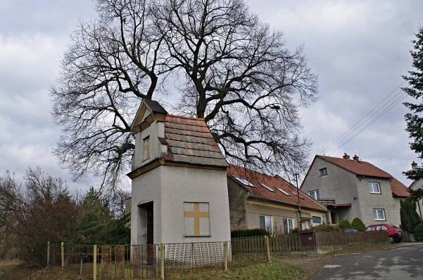 Přemyslovice prý založil příslušník panovnického rodu. Zámek zde ale postavil brněnský továrník | Olomouc