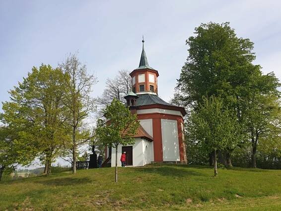 Kaple sv. Jana Nepomuckého - Kaple - Žďárské Vrchy.cz