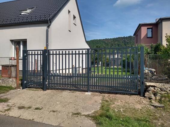 Vjezdové brány a ploty » LOUVER.CZ 