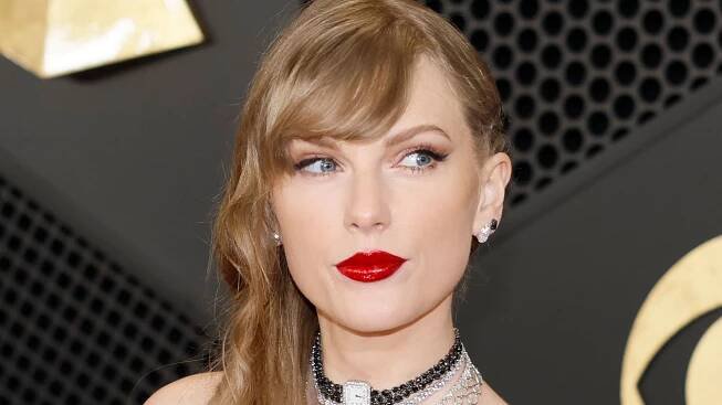 Taylor Swift's dating history revealed