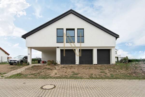 Prodej Byt 4+kk, Trnová, okres Praha-západ