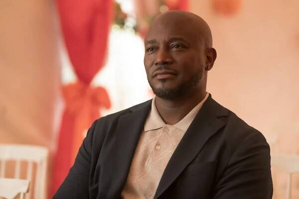 Alert - Federal Prisoner #07198F-068P - Z filmu - Taye Diggs