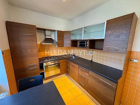 Pronájem bytu Praha 10 Strašnice 2+1 Černokostelecká