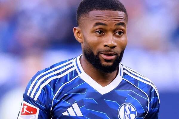 Moussa Sylla bei einem Spiel in der Arena auf Schalke in der vergangenen Saison.