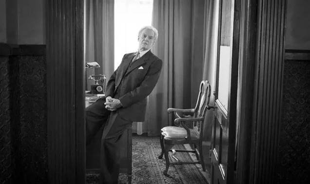 Jesper Christensen