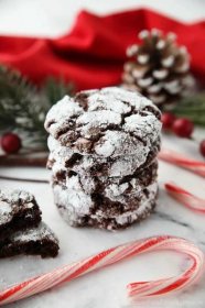 Chocolate Peppermint Crinkle Cookies