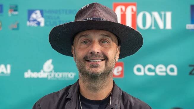 Joe Bastianich smiling