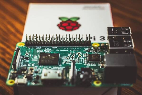 Sada 10 Raspberry Pi pro uvolnění vaší kreativity v nadcházejících projektech