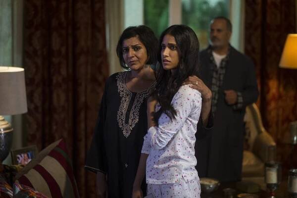 Krize - Jako na péro - Z filmu - Meera Syal, Melanie Chandra