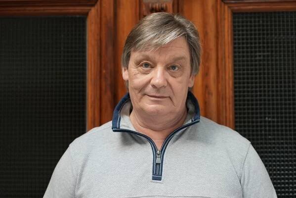 Frank Muth – Schauspieler – Synchronregie, Synchronsprecher, Dialogbuchautor
