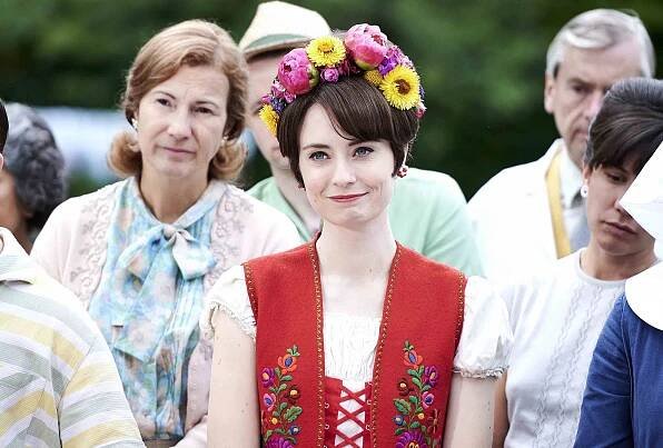 Zavolejte porodní sestřičky - Epizoda 6 - Z filmu - Jennifer Kirby
