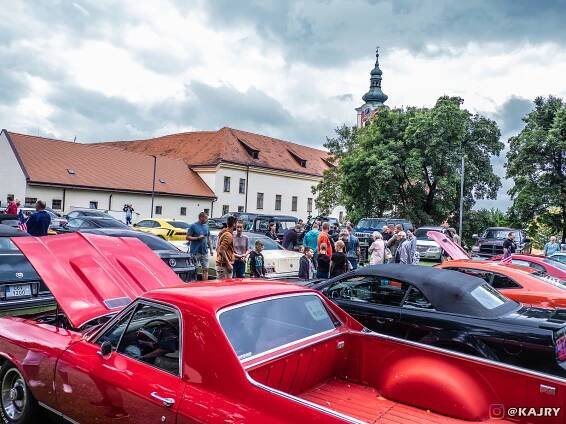 Kam o víkendu. V Pacově zaburácí veterány, Putimov obsadí fanoušci Beatles