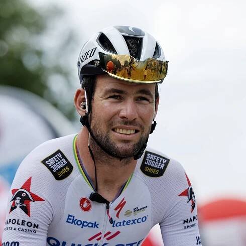 Further blow to Mark Cavendish's future as B&B Hôtels boss tells riders to find new teams