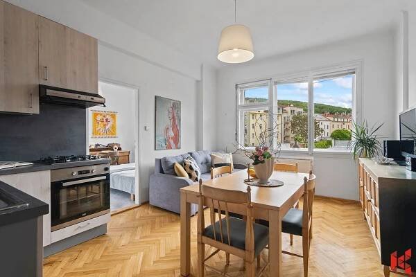 Prodej útulného bytu 2+kk s balkonem, Praha 5 - Smíchov | Nabídka nemovitostí | Realitní kancelář KOTULA