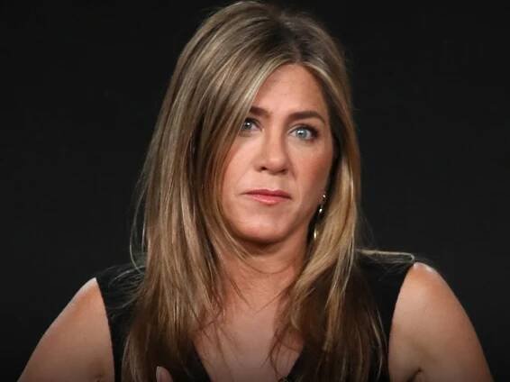 Jennifer Aniston Was Home When Man Crashed Car Through Gates, Cops Say