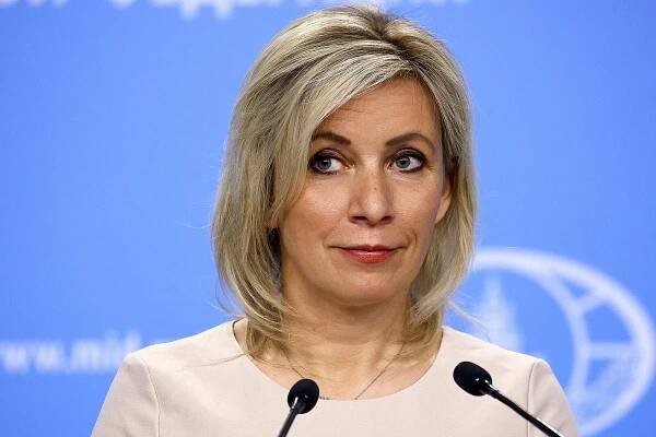 Češi se z dějin nepoučili, posílají tanky nacistům v Kyjevě, míní Zacharovová