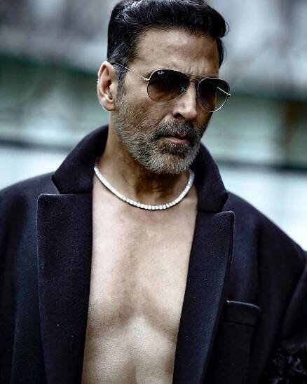 Akshay Kumar : Net Worth, Height, Weight, Age, Affairs, Wiki, Facts and Figures 4