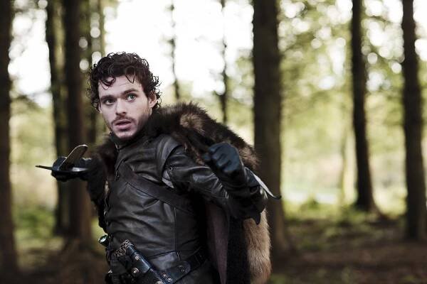 Robb Stark z Hry o trůny sbalil sexy modelku a bývalku svého kolegy