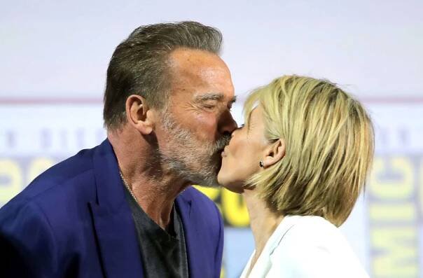 Arnold Schwarzenegger, Linda Hamilton