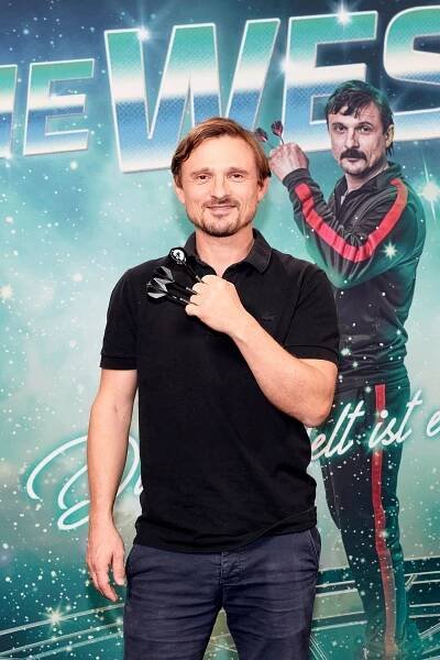 Photocall zum Start der sechsteiligen Sky-Serie "Die Wespe" im Dorint Hotel am Kurfürstendamm in Berlin 24.11.2021 - Florian Lukas - Die Wespe - Z akcí