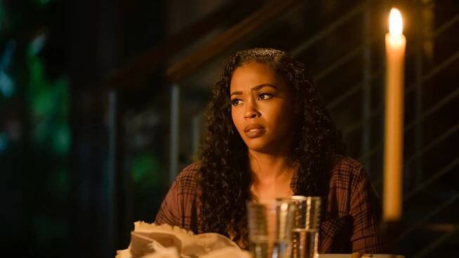 Black Lightning - Kniha znovuvzkříšení: 1. kapitola: Rozcestí - Z filmu - Nafessa Williams