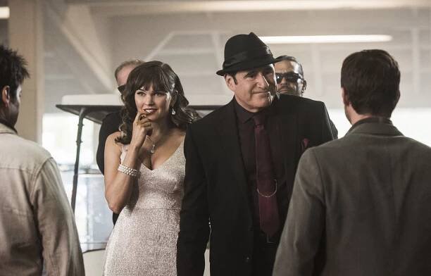 Knihovníci - And the Steal of Fortune - Z filmu - Sunny Mabrey, Richard Kind