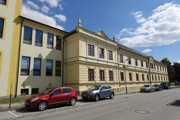 Střední uměleckoprůmyslová škola, Bechyně