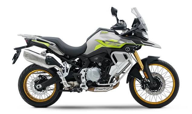 VOGE 900 DSX