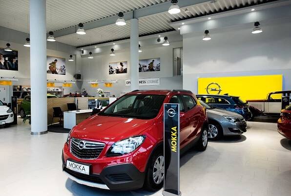 Osvětlení autosalónu - 2