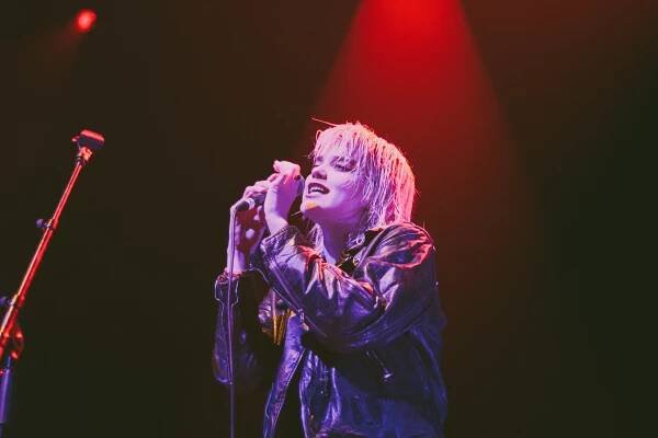 Soubor:Sky Ferreira (9940126066).jpg