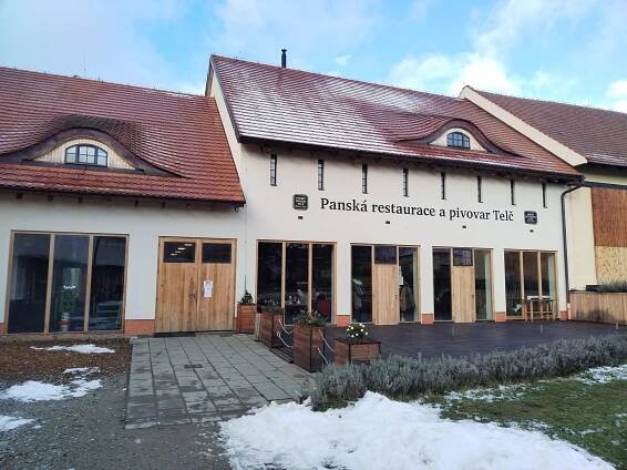 Zlíňaci testují – restaurace Panský dvůr a Bistro Café Friends – dvourecenze z Telče