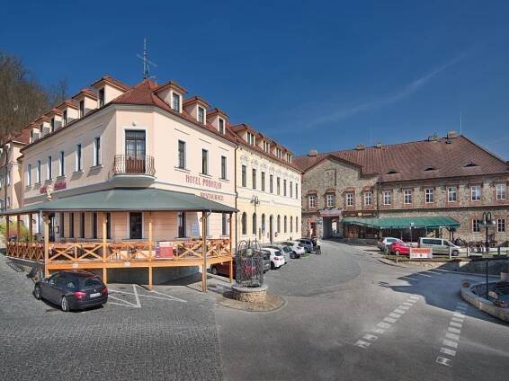 Hotel Podhrad, Česká republika Jižní Čechy - 1 640 Kč Invia