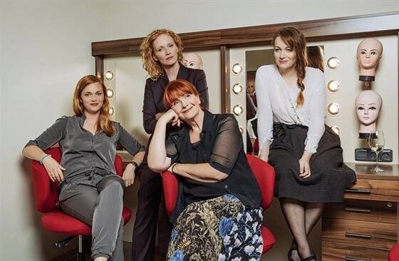 Věra Geislerová a její dcery Ester, Anna a Lela