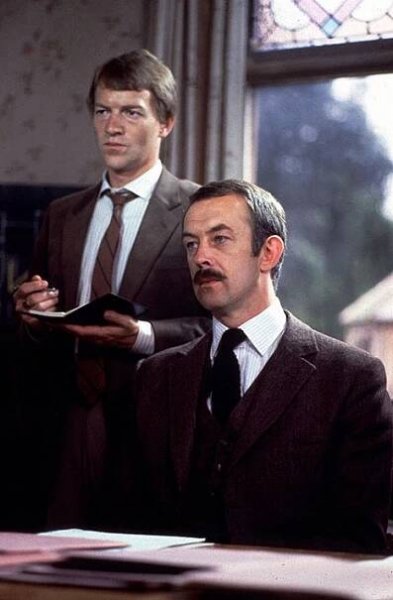 John Vine, Roy Marsden - Záhady Slavičího domu - Z filmu