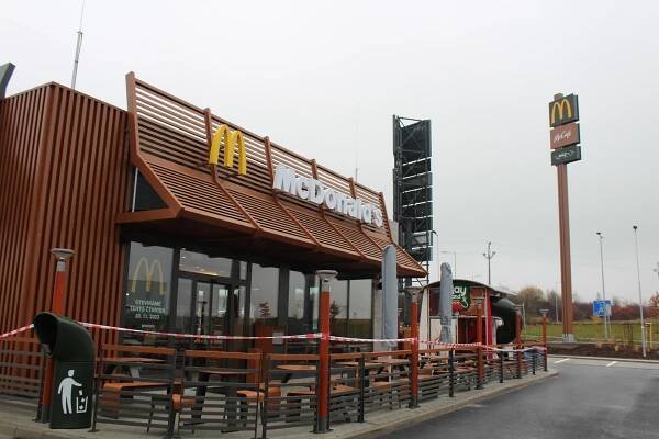 Kolínský McDonald’s ve čtvrtek otevírá. Pro prvního zákazníka má překvapení