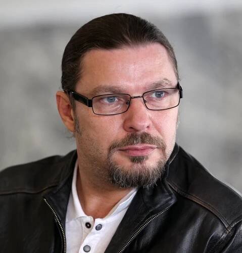 Petr Kolář: Ženu a děti vystěhoval! Milenku si nastěhoval!