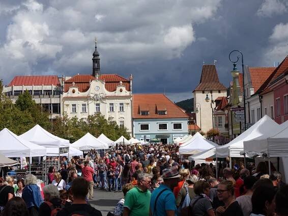 Tradičně pár fotografií z výběrových 26. hrnčířských trhů 10. a 11. září 2022 v Berouně | Hrnčířské trhy Beroun