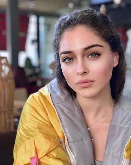 Cemre Baysel - Biography, Height & Life Story | Super Stars Bio