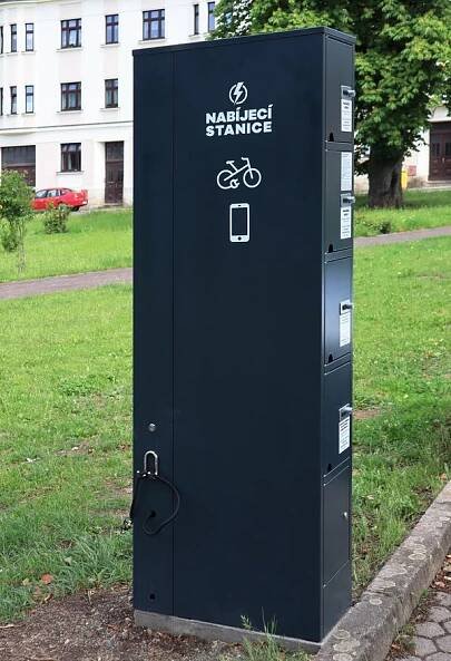 Nabíjecí stanice pro elektrokola a mobilní zařízení foto 3