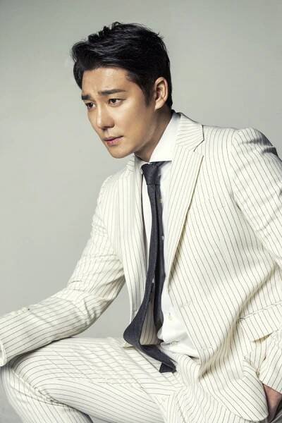 Lee Tae-Kon-1977-p1.jpg