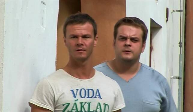 Proč bychom se netopili - Anděl na vodě (E04) (2009) | Galerie - Z epizody | ČSFD.cz