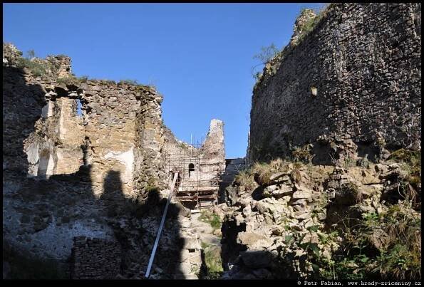 Hrad Šášov / hrady-zriceniny.cz