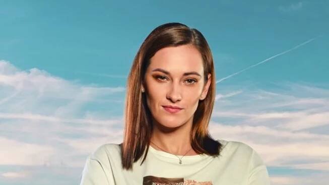 Jsi hubená jak papír, nažer se, slýchává Bára Jánová alias Sylva ze Slunečné